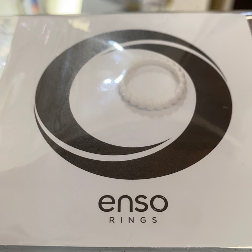 Enso silicone ring